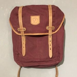 Authentic Fjallraven Rucksack No 21 Medium- Wine